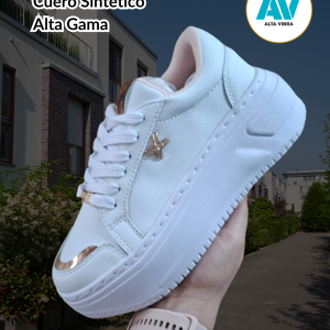 Zapatos Blancos con Plataforma y Detalles Oro Rosa | Alta Vibra